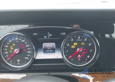 2017 Mercedes-Benz E 300 4Matic из США, поврежденный, VIN WDDZF4KBXHA142640